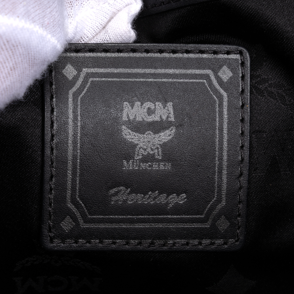 MCM Zip Clutch Bag - Picture 6 of 7